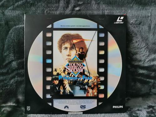 Young Sherlock Holmes Laser Disc (1) met NL-ondertitels, Verzamelen, Film en Tv, Gebruikt, Film, Overige typen, Ophalen of Verzenden