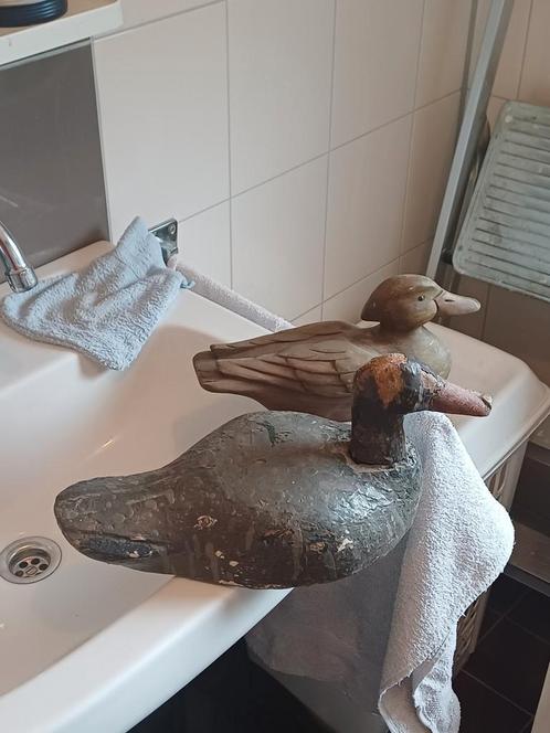 Antieke twee houten lokeenden zie foto's, Antiek en Kunst, Kunst | Beelden en Houtsnijwerken, Ophalen of Verzenden