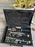 Klarinet (kunststof) Bes, Muziek en Instrumenten, Blaasinstrumenten | Klarinetten, Kunststof, Gebruikt, Met koffer, Ophalen