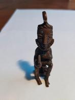 Mooi Akan Ashanti bronzen goudgewicht man met baard op kruk., Antiek en Kunst, Ophalen