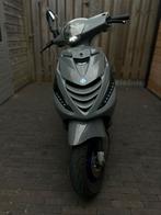 Piaggo zip 4t 50cc, Fietsen en Brommers, Scooters | Piaggio, Ophalen, Zo goed als nieuw, Zip