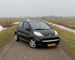 Peugeot 107 1.0 12V 5DR 2012 Zwart, Auto's, Peugeot, Handgeschakeld, Particulier, 22 km/l, 780 kg