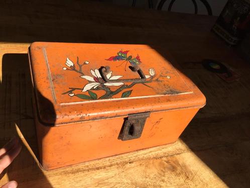 Vintage Oranje Blikken Doos met Bloemen, Antiek en Kunst, Curiosa en Brocante, Ophalen