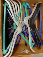 100 kledinghangers, Ophalen, Zo goed als nieuw, Overige materialen, Volwassenen