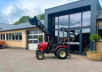 Yanmar SA 326 HST, 26 pk, met 550 kg voorlader voor actiepri beschikbaar voor biedingen