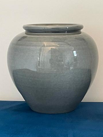 ECRI Katwijk | aardewerk vaas | gesigneerd | 2000-heden beschikbaar voor biedingen