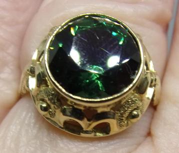 Antieke geelgouden Art Deco ring met groene Toermalijn beschikbaar voor biedingen