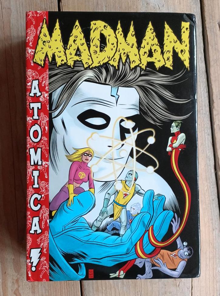 Madman: Atomica! HC (Beschadigd), Boeken, Strips | Comics, Gelezen, Eén comic, Amerika, Ophalen of Verzenden
