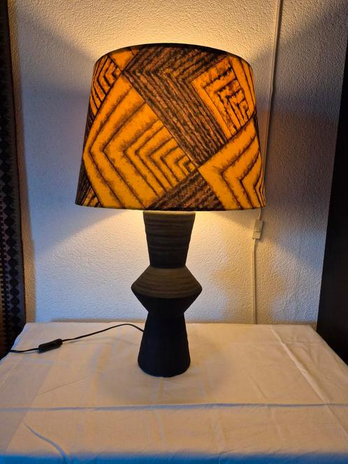 Grote schemerlamp tafellamp Afrikaanse stijl, Huis en Inrichting, Lampen | Tafellampen, Zo goed als nieuw, Ophalen