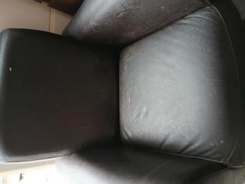 Hele fijne fauteuil met gebr sporen