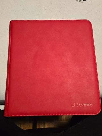 Ultra Pro Binder met Destined Rivals Base Set Pokémon beschikbaar voor biedingen