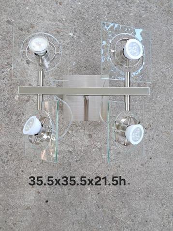 Moderne Plafondlamp met Glazen Accenten beschikbaar voor biedingen