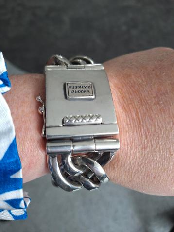 Buddha to Buddha XL armband beschikbaar voor biedingen