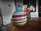 Kkeramische vaas met gekleurde horizontale strepen, Huis en Inrichting, Woonaccessoires | Vazen, Overige kleuren, Aardewerk of Porselein