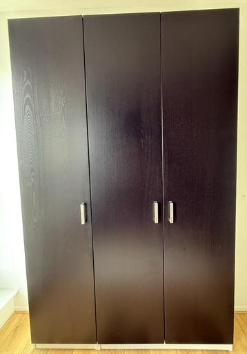 IKEA PAX kast: zwartbruin+wit 150 cm breed - als nieuw beschikbaar voor biedingen