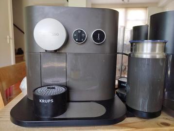 5 Nespresso Expert apparaten en diverse onderdelen beschikbaar voor biedingen