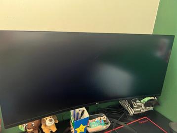 LG 34WP65C-B 34” Ultrawide QHD Monitor – In perfecte staat – beschikbaar voor biedingen