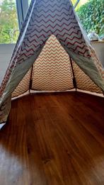 Prachtige tipi speeltent – binnen – leeftijd 0 t/m 4 jaar, Ophalen, Zo goed als nieuw
