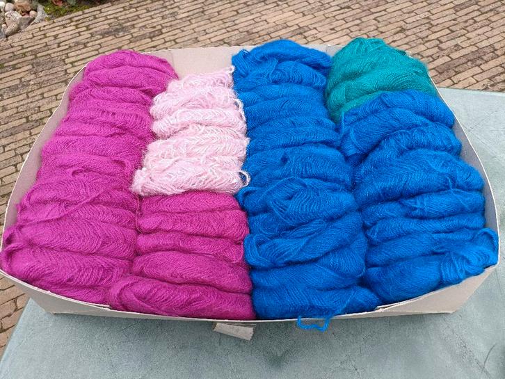 57 bollen wol LANASSTOP Fino Zafiro en Laser (KW16), Hobby en Vrije tijd, Breien en Haken, Nieuw, Breien of Haken, Wol of Garen