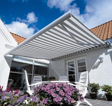 Electrisch zonnescherm 450x250cm beschikbaar voor biedingen