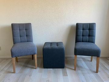 Eetkamer stoelen beschikbaar voor biedingen
