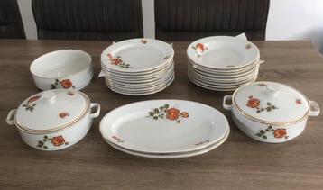 Vintage Diner servies Chodziez Pools beschikbaar voor biedingen