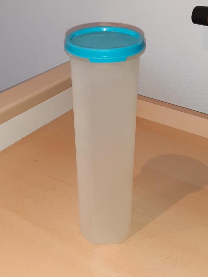 Tupperware spaghetti ruimtespaarder bus lichtblauw, Huis en Inrichting, Keuken | Tupperware, Gebruikt, Schaal, Ophalen of Verzenden