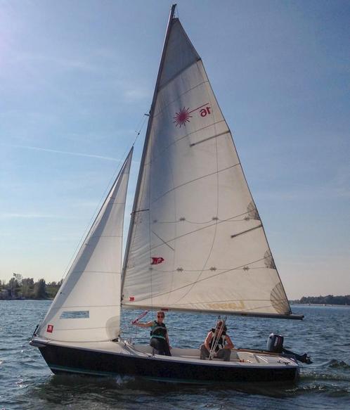 Laser 16 met trailer, open boot, evt. met electro motor, Watersport en Boten, Open zeilboten, Gebruikt, Laser, 3 tot 6 meter, Polyester