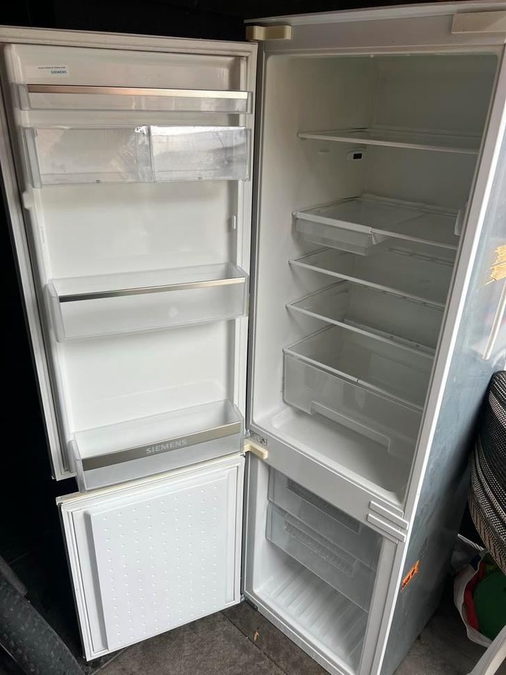 Siemens Koelkast met Vriesvak - KI34VX20, Witgoed en Apparatuur, Koelkasten en IJskasten, Gebruikt, Met vriesvak, 150 tot 200 liter