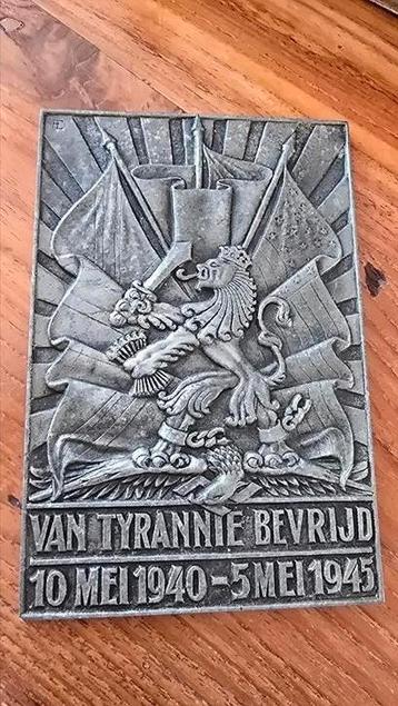 Plaquette Tweede Wereldoorlog 10 mei 1940 5 mei 1945 beschikbaar voor biedingen