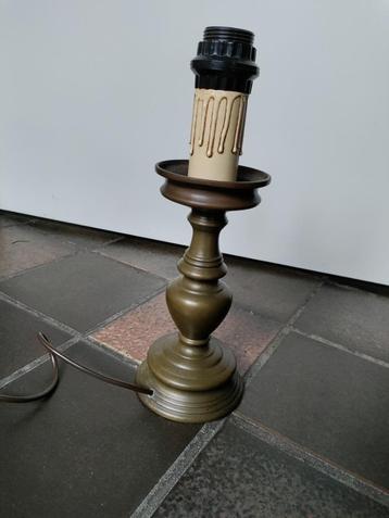 Messing voet voor tafellamp beschikbaar voor biedingen