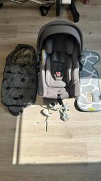 Nuna Pipa Urbn i-size met warme voetenzak en zomer inleg., Zo goed als nieuw, Isofix, 0 t/m 13 kg, Ophalen
