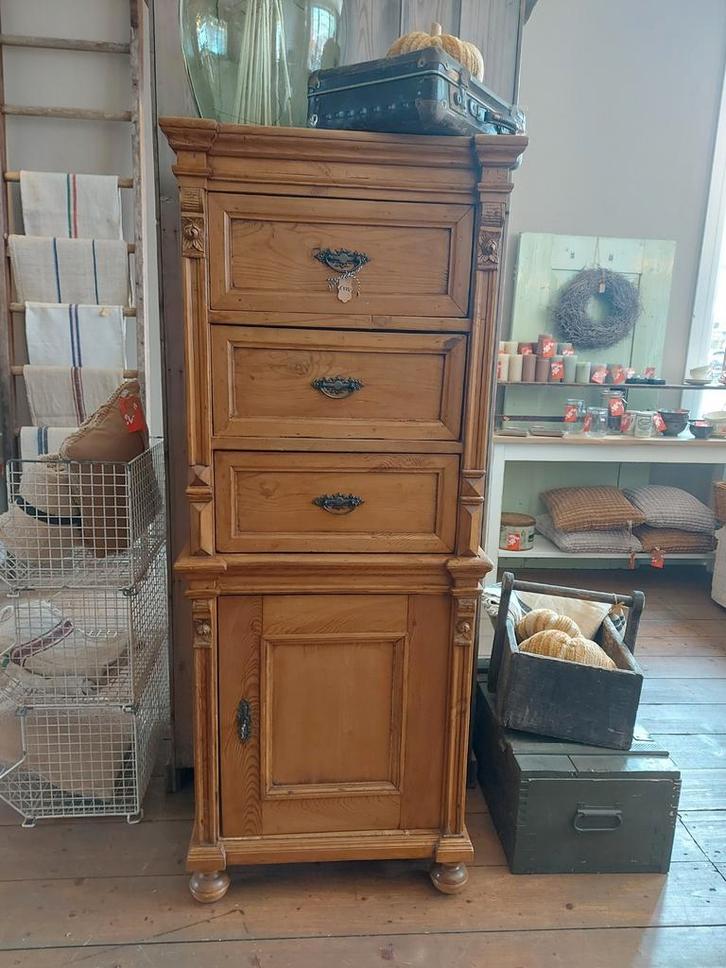 Antieke grenen kast, Huis en Inrichting, Kasten | Ladekasten, Gebruikt, 150 tot 200 cm, 50 tot 100 cm, 25 tot 50 cm, Grenenhout