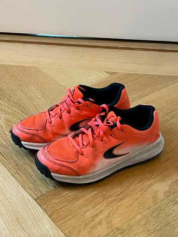 Dita Hockey Schoenen Maat 34 beschikbaar voor biedingen