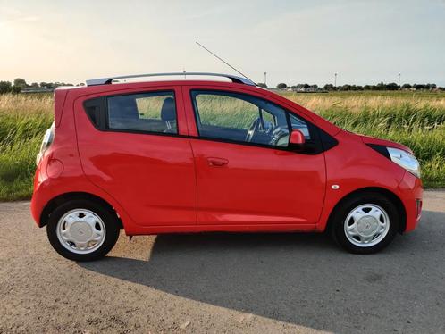 Chevrolet Spark 1.0 Bifuel 2012 Rood, Auto's, Chevrolet, Particulier, Spark, Benzine, B, Hatchback, Handgeschakeld, Origineel Nederlands