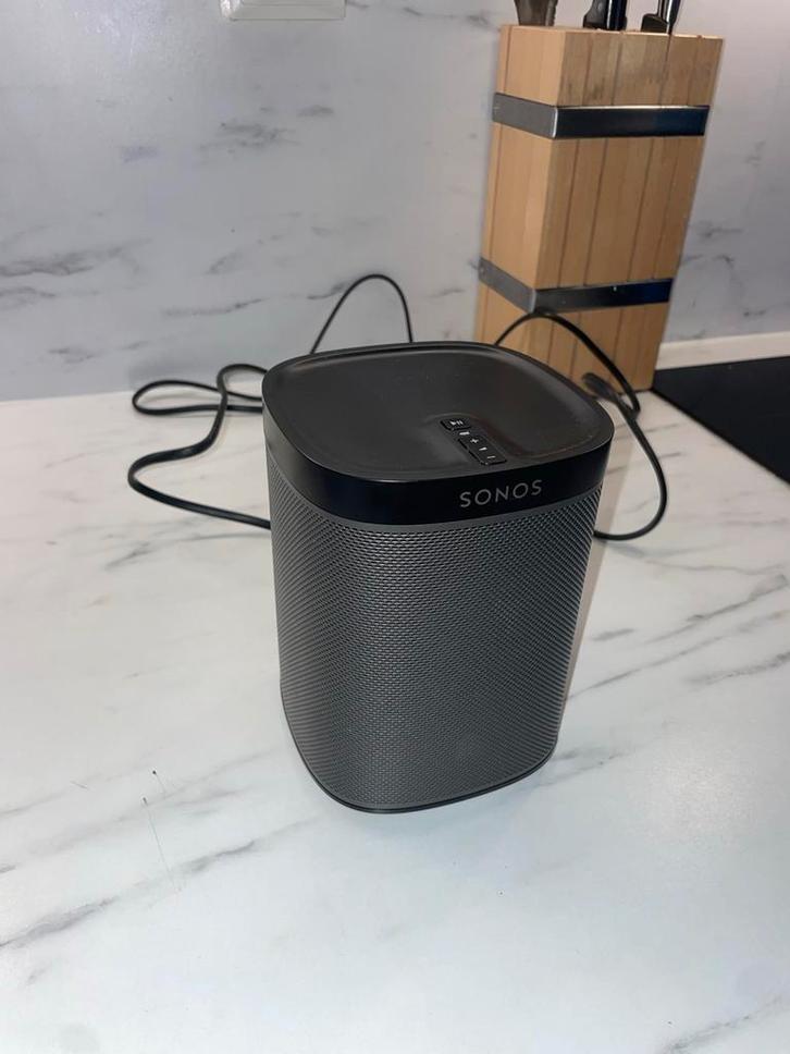 Sonos Play:1 + Optionele Muurbeugel, Audio, Tv en Foto, Luidsprekers, Gebruikt, Front, Rear of Stereo speakers, Minder dan 60 watt