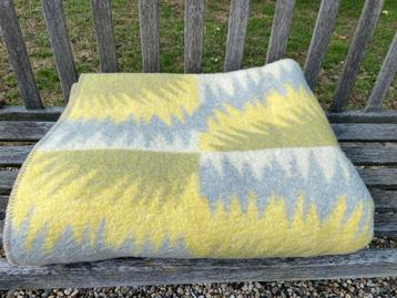Vintage 100% wollen deken groot 180x240 blauw geel wit retro beschikbaar voor biedingen