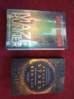 Boeken: The Maze Runner & Broken Stars, Ophalen of Verzenden, Zo goed als nieuw, James Dashner, Ken Liu