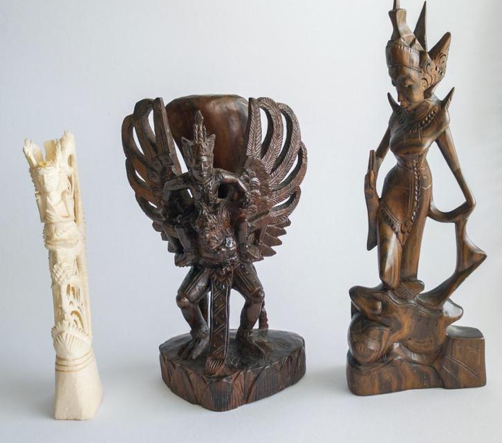 3 Indonesische Beelden: Hout- en Benen snijwerk, Antiek en Kunst, Kunst | Beelden en Houtsnijwerken, Verzenden