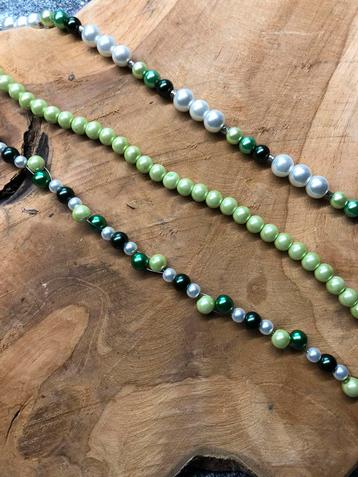 Nieuw! Div. Groene kettingen beschikbaar voor biedingen