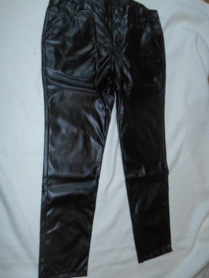 Leren broek jeans model met 5 tassen maat 38 / 32 nieuw, Kleding | Heren, Broeken en Pantalons, Nieuw, Maat 56/58 (XL), Zwart