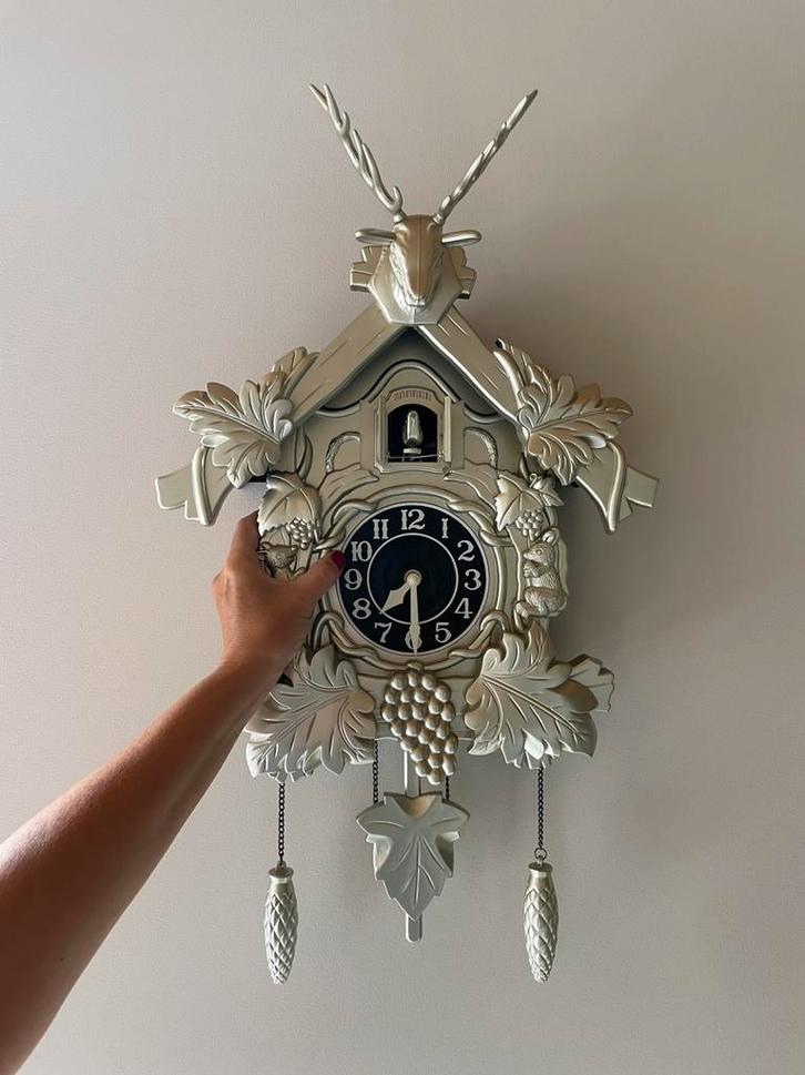 Zilver-/goud kleurige koekoeksklok, Huis en Inrichting, Woonaccessoires | Klokken, Gebruikt, Wandklok, Analoog, Verzenden