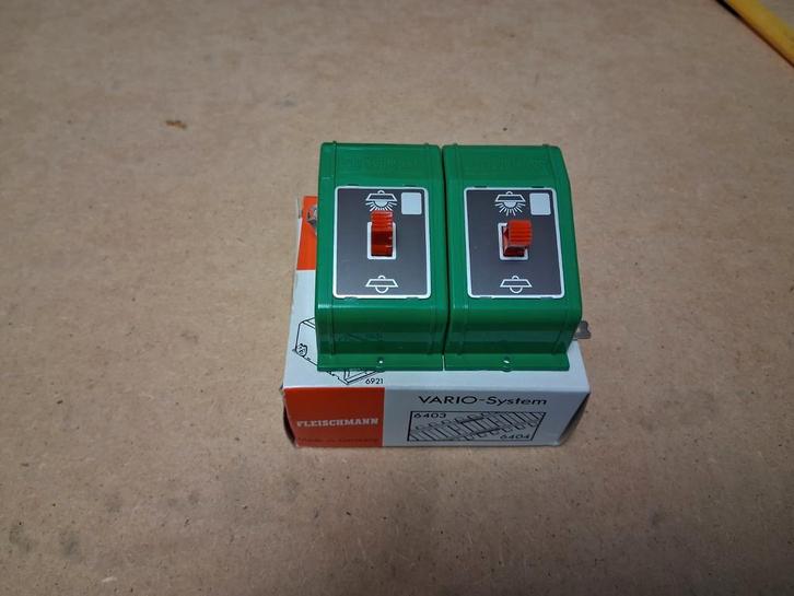 2 x fleischmann 6923 verlichtingschakelaar nieuw in de ovp, Hobby en Vrije tijd, Modeltreinen | H0, Nieuw, Rails, Wisselstroom