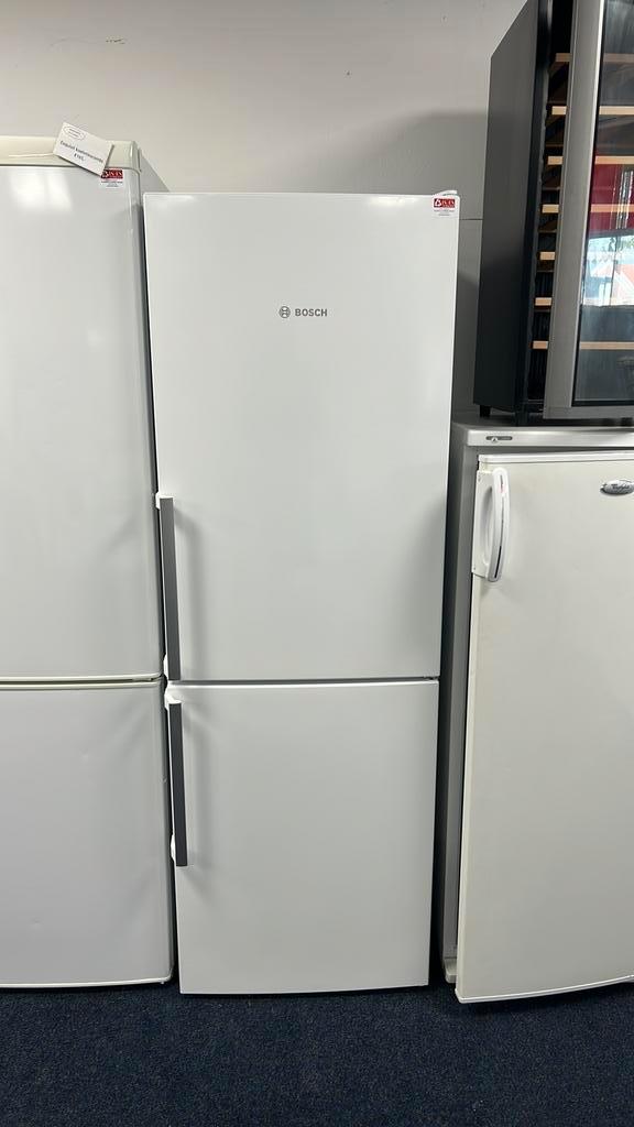 Bosch koelvriescombi incl Garantie&Bezorgen, Witgoed en Apparatuur, Koelkasten en IJskasten, Zo goed als nieuw, Met aparte vriezer
