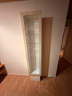 2 Bertby Vitrinekasten - Verschillende Kleuren, Ophalen, Met plank(en), Minder dan 50 cm, Gebruikt
