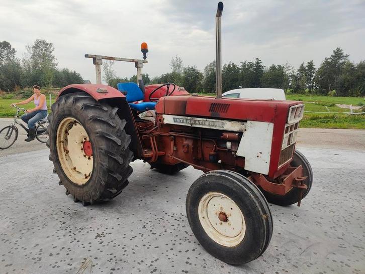 International 724 Tractor - Oldtimer, Zakelijke goederen, Agrarisch | Tractoren, meer dan 10000, Overige merken, tot 80 Pk, Oldtimer