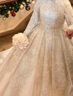 Handgemaakte Bruidsjurk / Gelinlik, Ophalen, Zo goed als nieuw, Accessoires