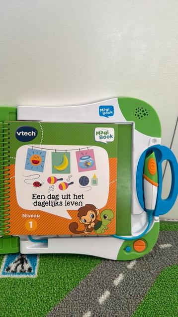 Vtech magiboek incl 2 boekjes beschikbaar voor biedingen
