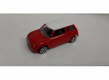 Mini Cooper, red met wit dak beschikbaar voor biedingen