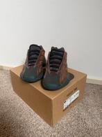 Yeezy 700 maat 40 2/3, Ophalen of Verzenden, Nieuw